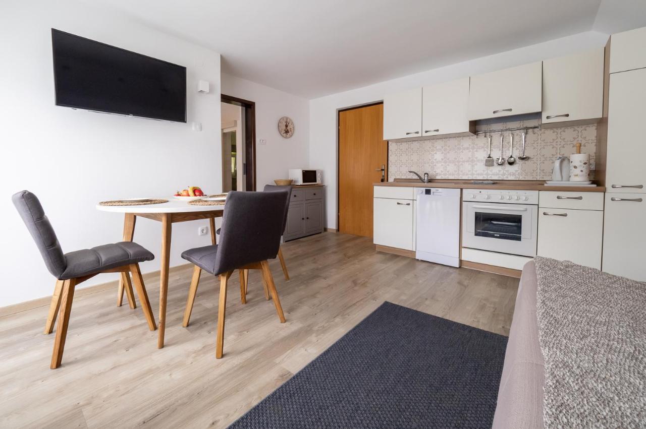 Apartment Sporar Бохінь Екстер'єр фото